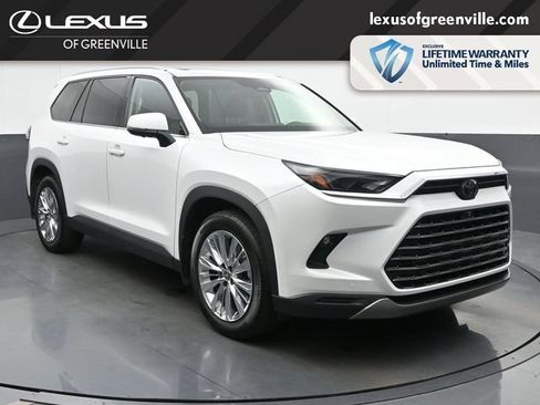 Used 2025 Toyota Grand Highlander AWD image 2