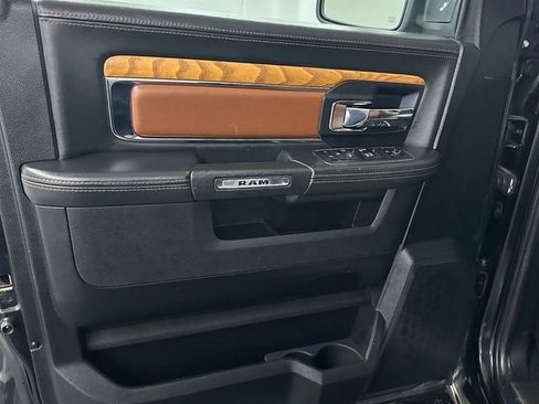 Used 2018 RAM 1500 Laramie Longhorn w/ Convenience Group image 8