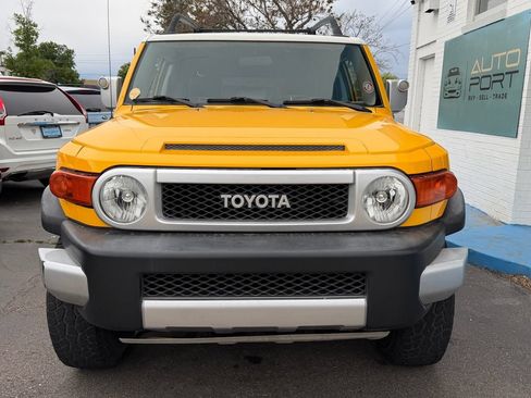 Used 2007 Toyota FJ Cruiser 4WD image 6