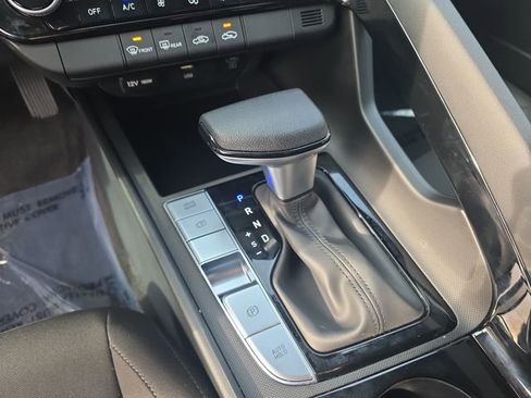Certified 2025 Hyundai Elantra Blue image 33
