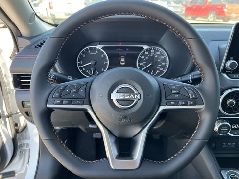 New 2025 Nissan Sentra SR image 10