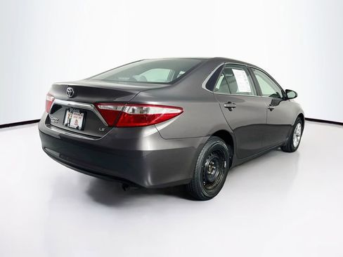 Used 2015 Toyota Camry LE FWD image 10