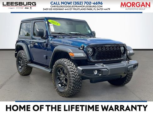 Used 2025 Jeep Wrangler Sport AWD/4WD image 1