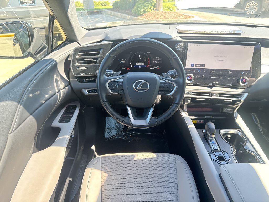 Used 2025 Lexus RX 350 Premium Plus w/ Accessory Package (Z1) FWD image 13