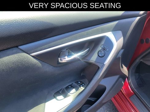 Used 2015 Nissan Altima 2.5 S w/ Power Driver Seat Package FWD image 18
