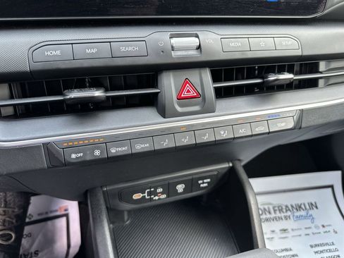 New 2025 Kia K4 LX image 18