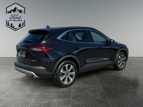 Certified 2025 Ford Escape Platinum AWD/4WD image 5