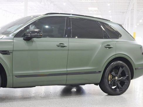 Used 2019 Bentley Bentayga image 3