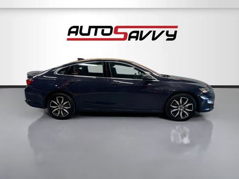 Used 2025 Chevrolet Malibu RS w/ LPO, Floor Liner Package FWD image 8
