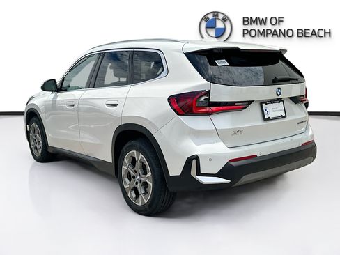 Used 2023 BMW X1 xDrive28i w/ Convenience Package AWD/4WD image 5