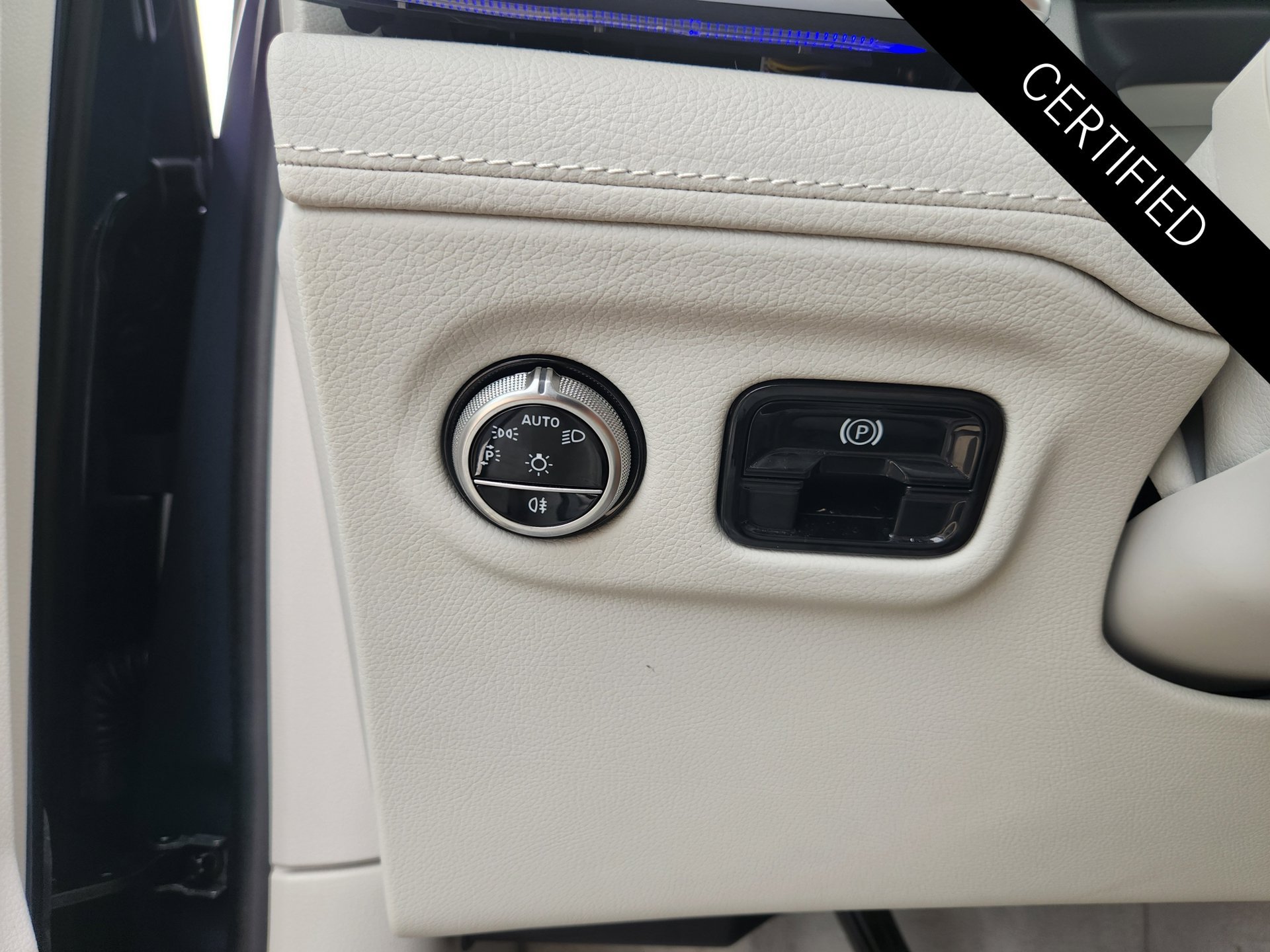 Certified 2023 Mercedes-Benz EQE 500 4MATIC SUV image 23
