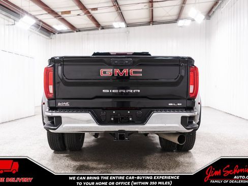 Used 2022 GMC Sierra 3500 SLE w/ SLE Convenience Package image 5
