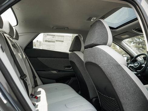 New 2026 Hyundai Elantra Limited FWD image 10