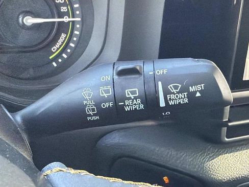 Used 2024 Jeep Wrangler Unlimited image 30