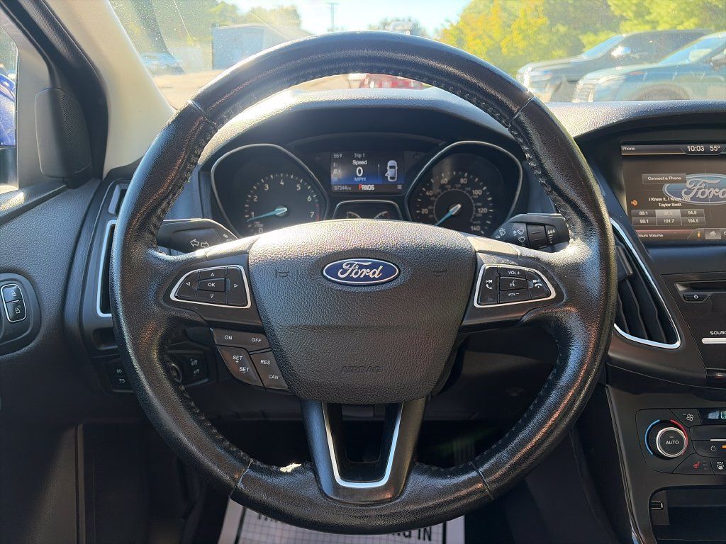 Used 2015 Ford Focus Titanium FWD image 15