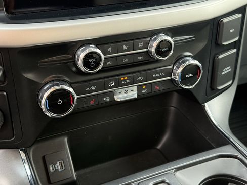 Used 2022 Ford F150 XLT w/ Equipment Group 302A High image 22