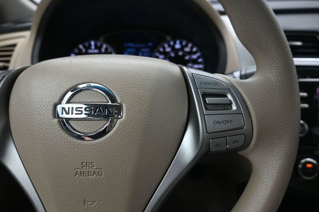 Used 2014 Nissan Altima 2.5 S w/ Sport Value Package FWD image 25