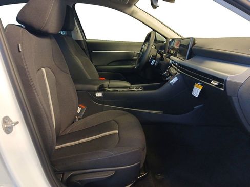 New 2026 Hyundai Sonata SEL FWD image 15