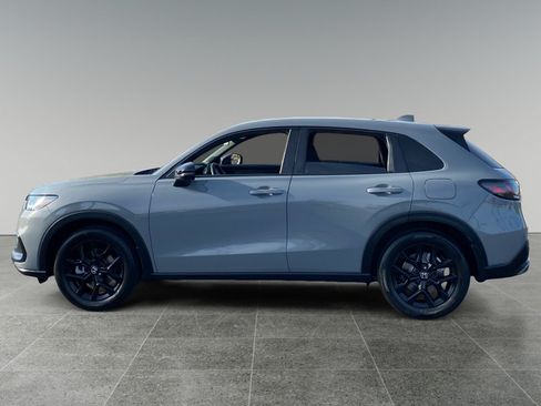 Used 2025 Honda HR-V Sport image 2