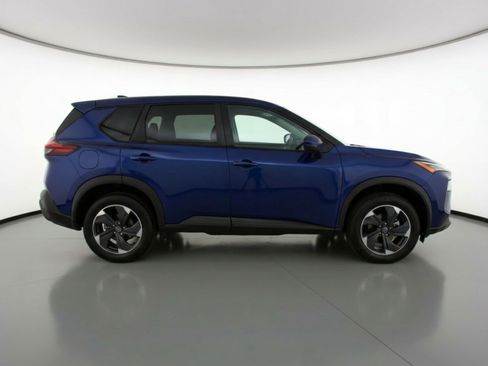 Used 2025 Nissan Rogue SV image 11