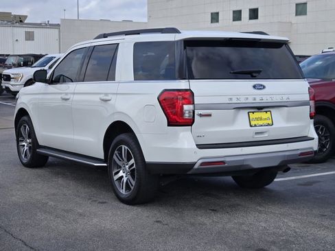Certified 2022 Ford Expedition XLT image 7
