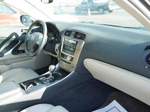 Used 2011 Lexus IS 250 RWD image 18