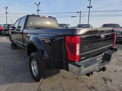 Used 2022 Ford F350 XLT image 4