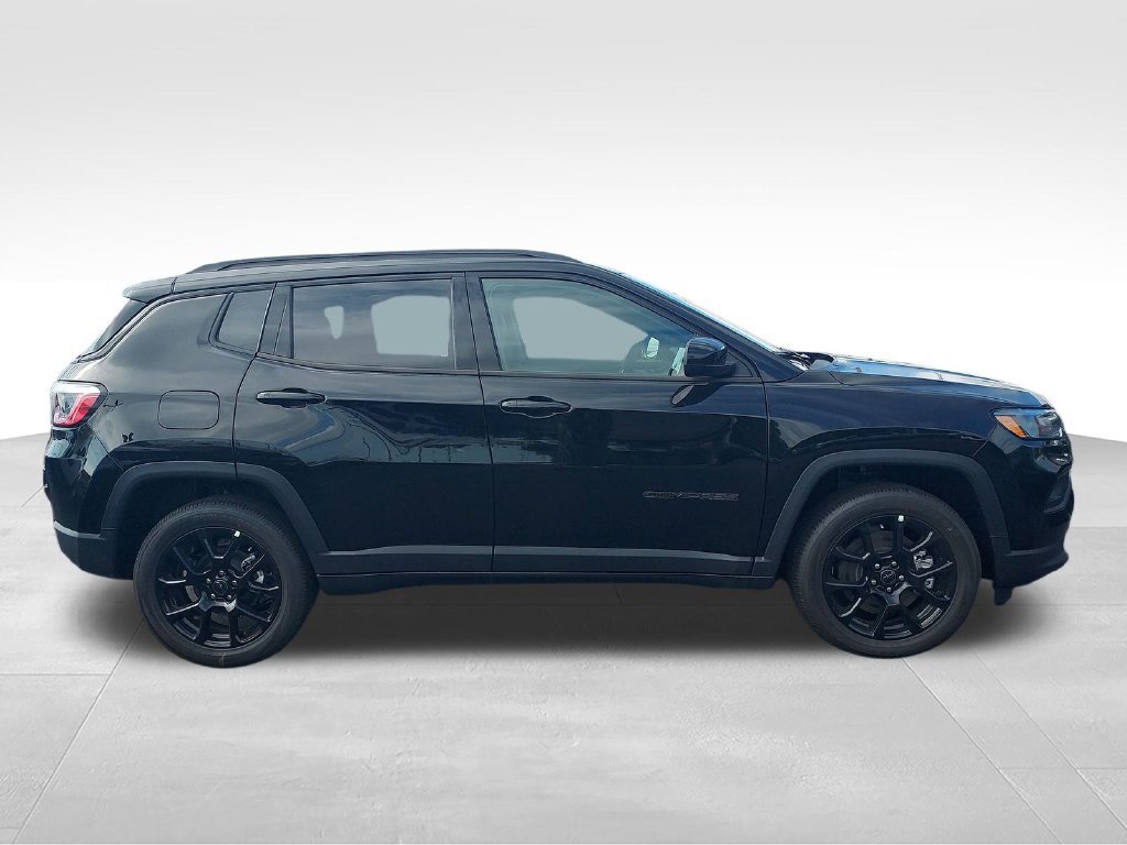 New 2026 Jeep Compass Latitude AWD/4WD image 6