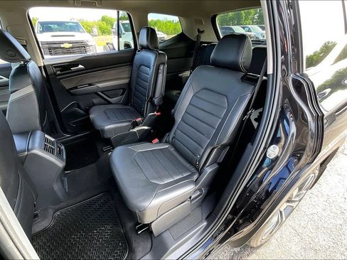 Used 2021 Volkswagen Atlas SEL Premium image 22