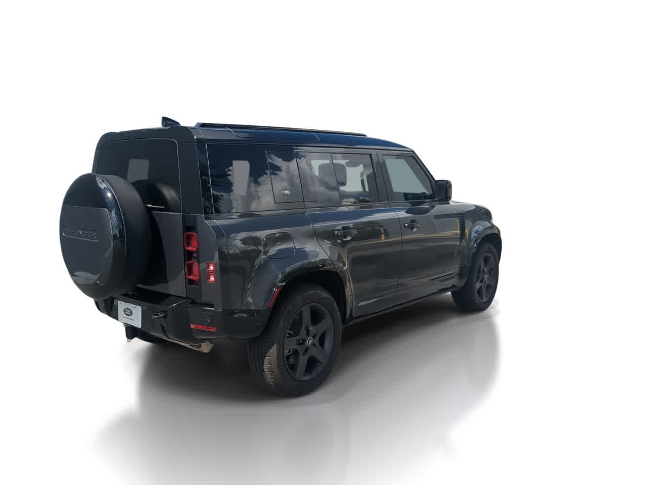Certified 2024 Land Rover Defender 110 X-Dynamic SE AWD/4WD image 8
