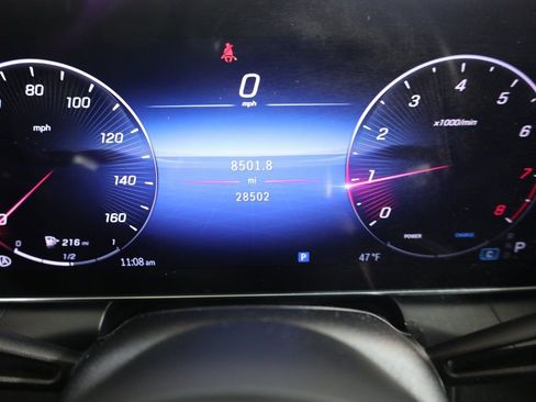 Used 2024 Mercedes-Benz GLC 300 4MATIC image 26