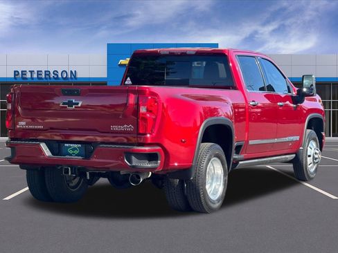 Certified 2025 Chevrolet Silverado 3500 High Country w/ High Country Premium Package AWD/4WD image 4