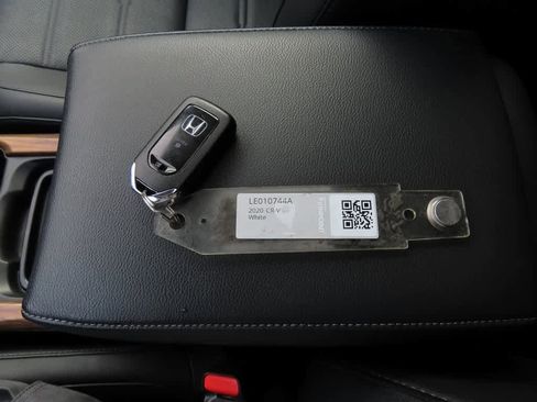 Certified 2020 Honda CR-V Touring image 30