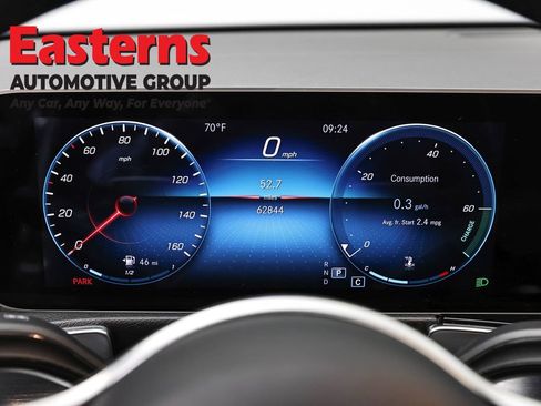 Used 2021 Mercedes-Benz GLB 250 4MATIC w/ Premium Package image 17