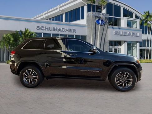 Used 2019 Jeep Grand Cherokee Laredo w/ Laredo X Package RWD image 8