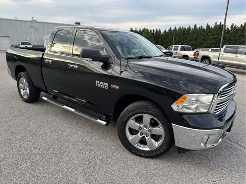 Used 2018 RAM 1500 Big Horn AWD/4WD image 3