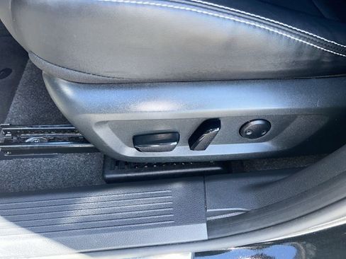 Certified 2023 Nissan Rogue SL w/ SL Premium Package image 11