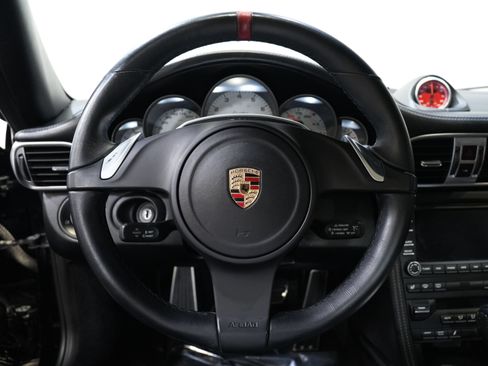 Used 2013 Porsche 911 4 Coupe AWD/4WD image 32