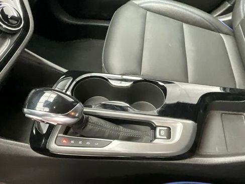 Used 2025 Buick Envista Sport Touring FWD image 19