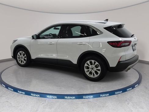 Certified 2023 Ford Escape Active FWD image 8