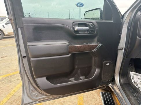 Used 2022 GMC Sierra 1500 Denali w/ Denali Reserve Package image 16