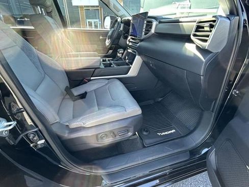 Used 2023 Toyota Tundra Limited image 21