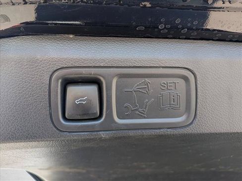 Used 2022 Ford Expedition Max Limited RWD image 7