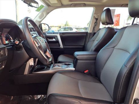 Used 2016 Toyota 4Runner SR5 image 18