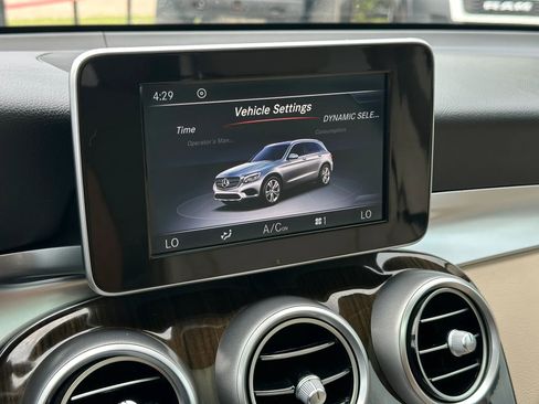 Used 2016 Mercedes-Benz GLC 300 w/ Premium Package image 32