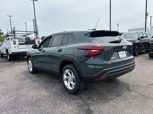 New 2026 Chevrolet Trax LS FWD image 5