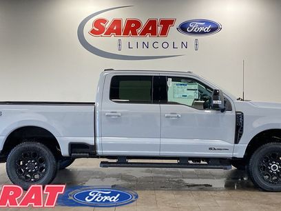 New 2026 Ford F250 Lariat w/ Black Appearance Package