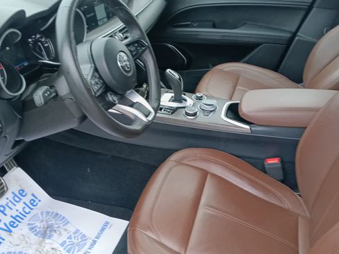 Used 2022 Alfa Romeo Stelvio Ti w/ Active Assist Plus Package image 17