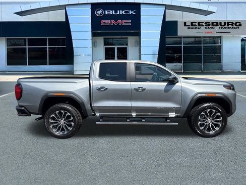 New 2026 GMC Canyon Denali image 8