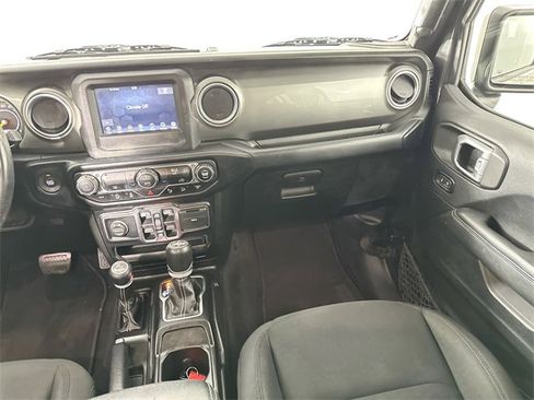 Used 2019 Jeep Wrangler Unlimited Sahara w/ Safety Group image 22